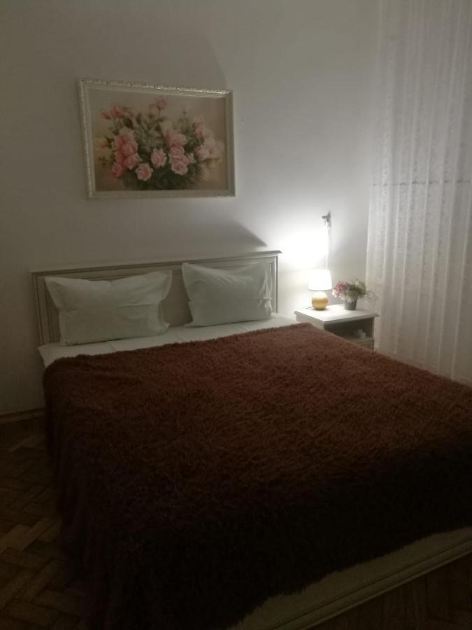 Apartment On Lenina 9 Minszk Kültér fotó